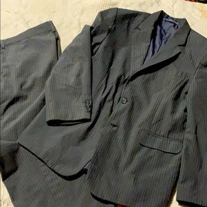 Charcoal gray pinstripe suit size 14 Husky